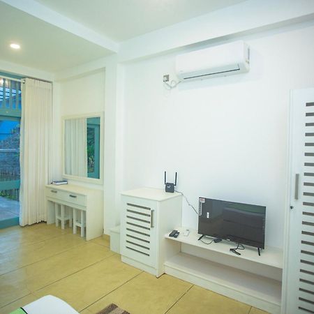 Greencliff Mirissa Exterior photo